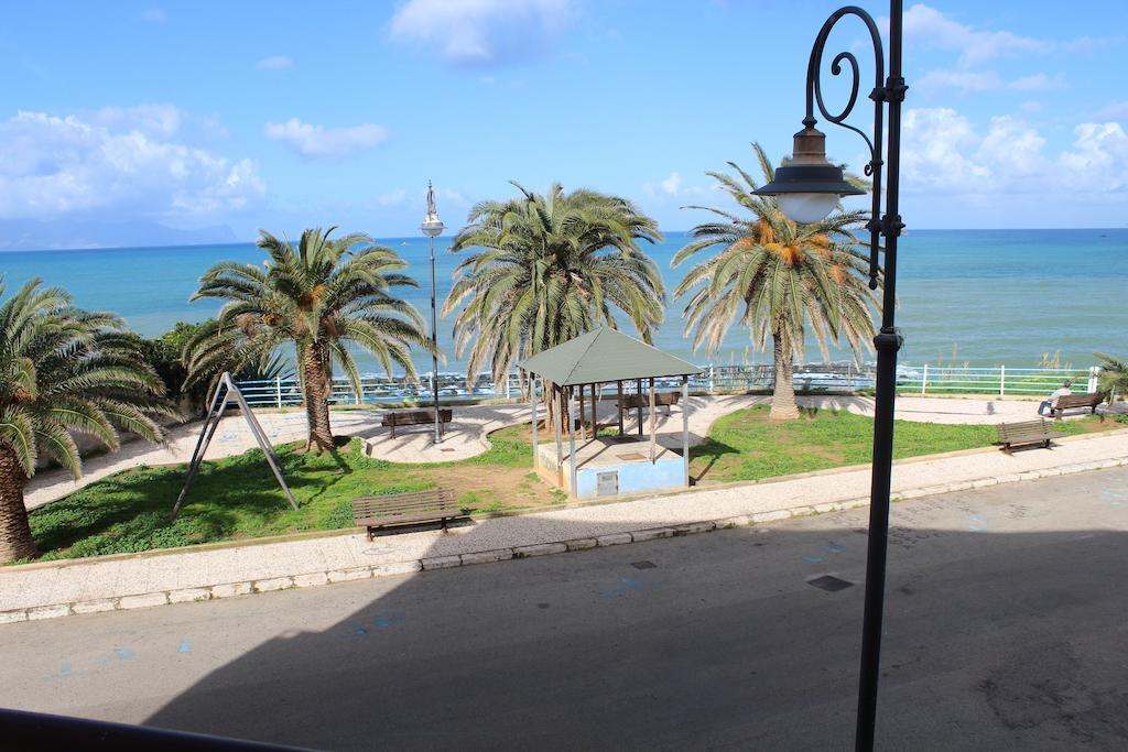 Vista Mare Apartment Trappeto  Bagian luar foto